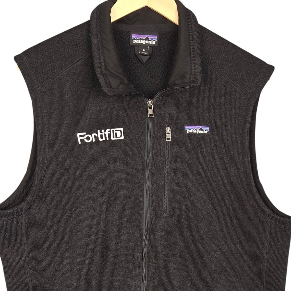 Patagonia Better Sweater Fleece Vest Men XL Black Full Zip Pockets‎ Company Logo